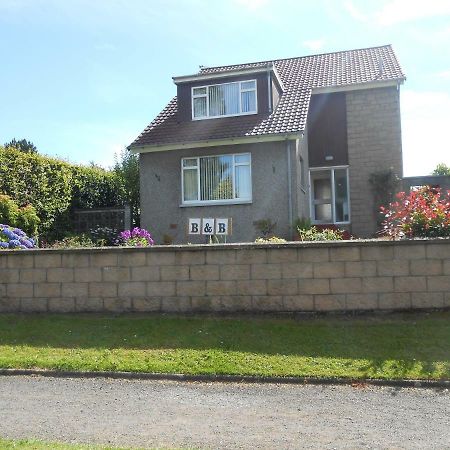 Rose Villa Bed And Breakfast Forfar Exterior photo